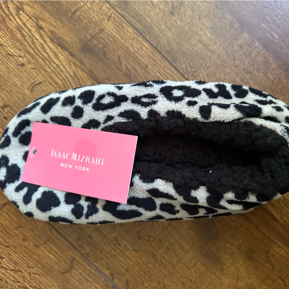 Isaac Mizrahi NY Leopard Slippers